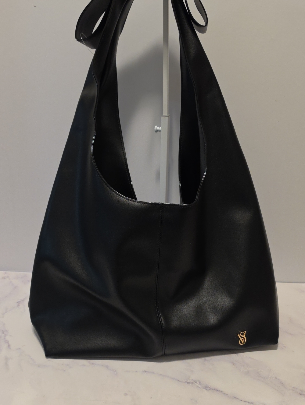 Victoria Secret Black Women's Hobo Shoulder Bag - Classic Everyday Tote Brand Ne